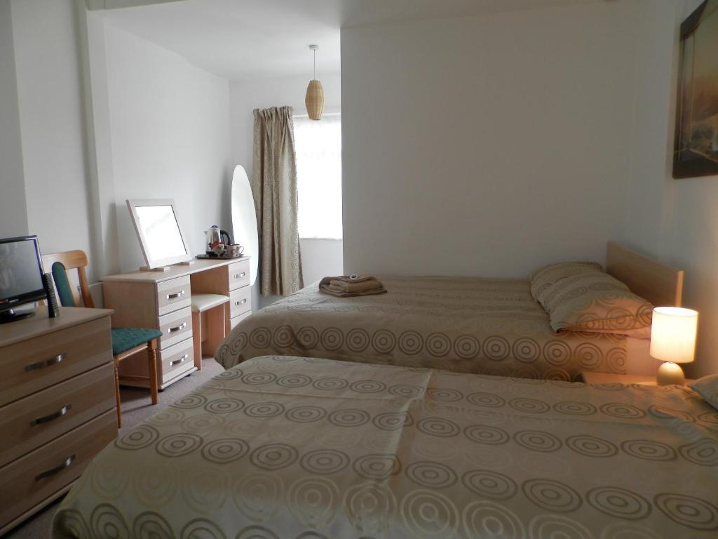 Wayside Cheer Hotel Castel Room photo